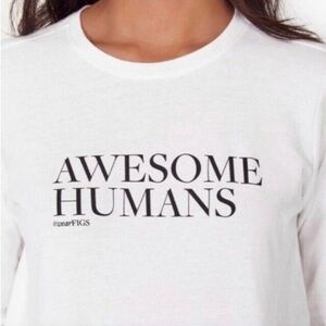 NWOT Awesome Humans Wear Figs Crew Neck Long Sleeve Underscrub Shirt Size XS